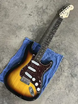 TORTOISE ROSEW. FENDER