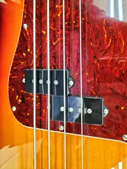 FENDER AM PRO II P BASS MN 3TS ELECTRIC