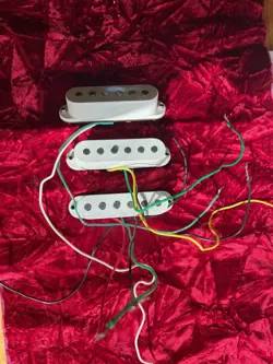 FENDER NOISELESS PICKUPS