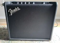 FENDER MUSTANG LT 25 GUITAR AMPLIFIER