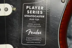PLUS TOP STRATOCASTER