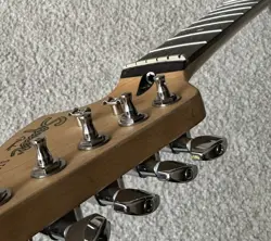 HEADSTOCK EXCELLENT!