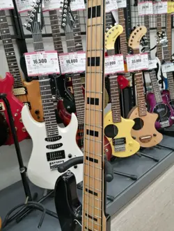 FENDER JAPAN JB75 ELECTRIC BASS