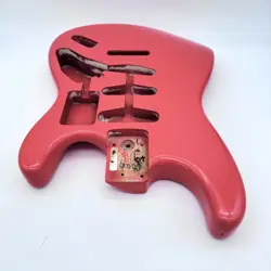 STRATOCASTER AMERICAN BODY