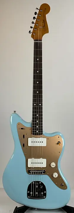 FENDER VINTERA II 50S JAZZMASTER ELECTRIC SOLIDBODY GUITAR, SONIC BLUE