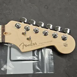 2007 FENDER USA HIGHWAY ONE SMALL HEADSTOCK ROSEWOOD NECK AMERICAN STRAT GUITAR
