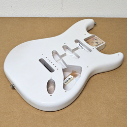 2011 FENDER USA ERIC JOHNSON STRAT BODY 50'S WHITE BLONDE NITRO 57 RI GUITAR