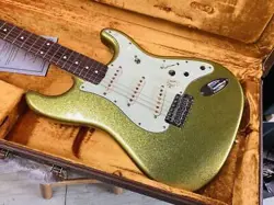 SIGNATURE STRATOCASTER BIRDSEYE
