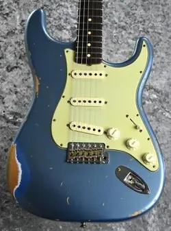 FENDER CUSTOM SHOP LTD 1963 STRATOCASTER HEAVY RELIC / AGED LAKE PLACID BLUE