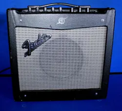 FENDER MUSTANG 1 (V2) 70W GUITAR AMP AMPLIFIER WORKS
