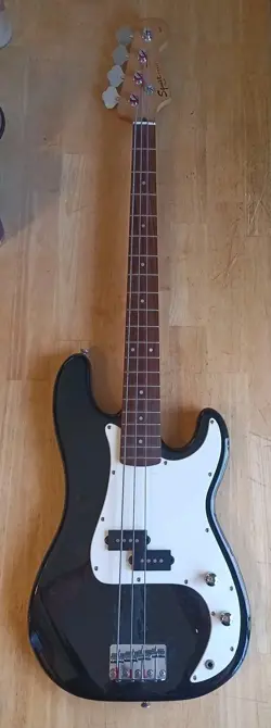 SQUIER BY FENDER AFFINITY SERIES P-BASS LOOK!!!