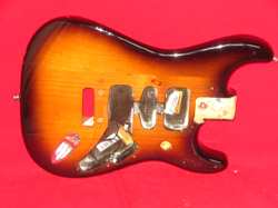 FENDER 2008 USA TWO TONE SUN BURST AMERICAN DELUXE STRATOCASTER BODY