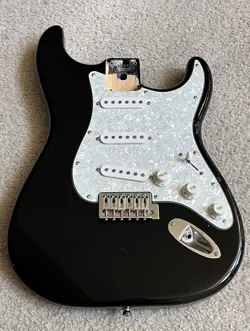 2008 BLACK SQUIER