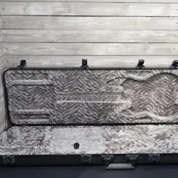 FENDER DELUXE MOLDED BASS CASE HARD SHELL BASS CASE P BASS JAZZ BASS CASE (L)