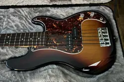 FENDER AMERICAN PROFESSIONAL II PRECISION BASS V, 5-STRING, 3-COLOR SUNBURST