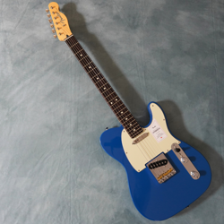 BLUE GUITAR W/GIG