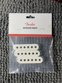 GENUINE FENDER PARCHMENT STRAT/STRATOCASTER PICKUP COVERS - SET OF 3 NEW