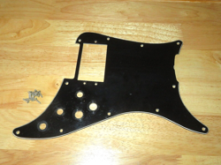 FENDER 1981 USA BLACK 3 PLY LEAD I PICKGUARD