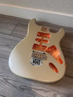 2000  SQUIER FENDER STRATOCASTER FULL THICKNESS BODY