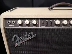 FENDER  DUAL PROFESSIONAL