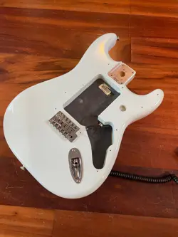 FENDER STRAT BLACKTOP