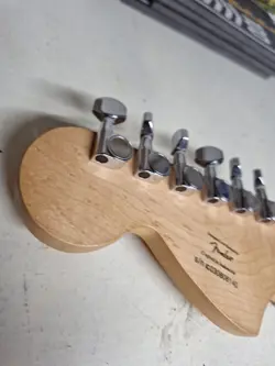 2003 SQUIER AFFINITY STRATOCASTER ELECTRIC GUITAR NECK  ~ LOADED WITH TUNERS