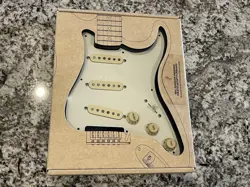 PREWIRED STRATOCASTER PICKGUARD