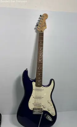 SQUIER BY FENDER STRAT 6 STRING RIGHT HANDED ELECTRIC GUITAR WITH GIG BAG