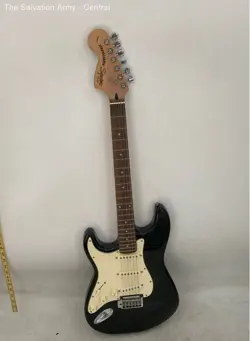 SQUIER BY FENDER STRATOCASTER BLACK STANDARD SERIES ELECTRIC GUITAR WITH CASE