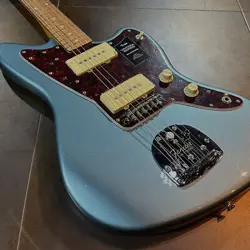 60'S JAZZMASTER ICE