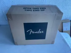 FENDER MUSTANG LT25 25-WATT GUITAR AMPLIFIER 2311100000