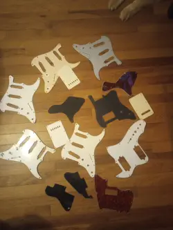 ELECTRIC GUITAR PICK GUARD LOT