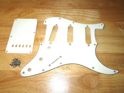 WHITE PLY STRATOCASTER
