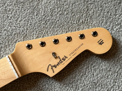 LACY STRATOCASTER GUITAR