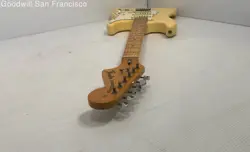 FENDER STRATOCASTER CONTOUR