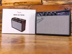 FENDER MINI '65 TWIN 1W 2X3 GUITAR COMBO AMP BLACK DAMAGED