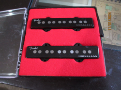 PICKUPS BLACK UNTESTED