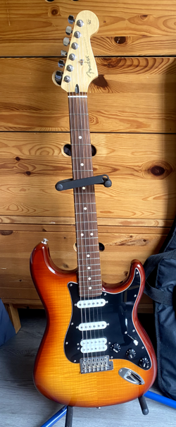 FENDER PLAYER STRATOCASTER HSS ELECTRIC GUITAR  STRAT MIM