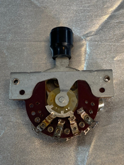 ELECTRIC GUITAR SWITCH