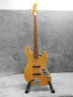CUSTOM FENDER FRETLESS