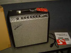 40 GUITAR AMPLIFIER