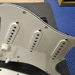 ALNICO PICKUPS STRAT