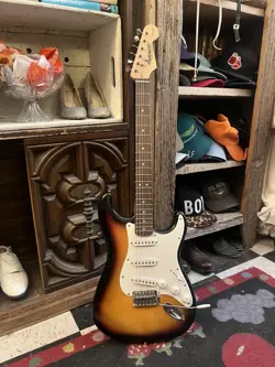 STARCASTER BY FENDER ELECTRIC GUITAR 6 STR,  SUNBURST