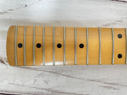 STRATOCASTER NECK LARGE
