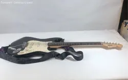 SQUIRE STRAT FOR