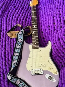 RARE COLOR PURPLE! JEFF BECK STRATOCASTER 1996 GUITAR LACE SENSOR PU SCREAMS