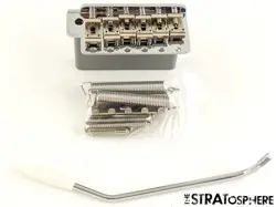 FENDER USA CUSTOM SHOP 70TH ANNIE 54 STRATOCASTER NOS TREMOLO + ARM STRAT.