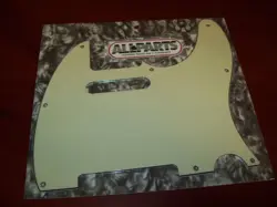 NEW - PICKGUARD FOR FENDER TELE, 8 HOLES, 3-PLY - MINT GREEN