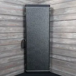 FENDER G AND G HARDSHELL STRATOCASTER/TELECASTER CASE GREAT CONDITION!