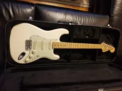 2020 FENDER ROADHOUSE DELUXE
